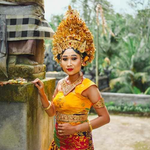 Mujer de etnia camboyana en un poblado del interior de Camboya