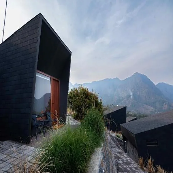 Cabañas del Artotel Cabin Bromo en las montañas